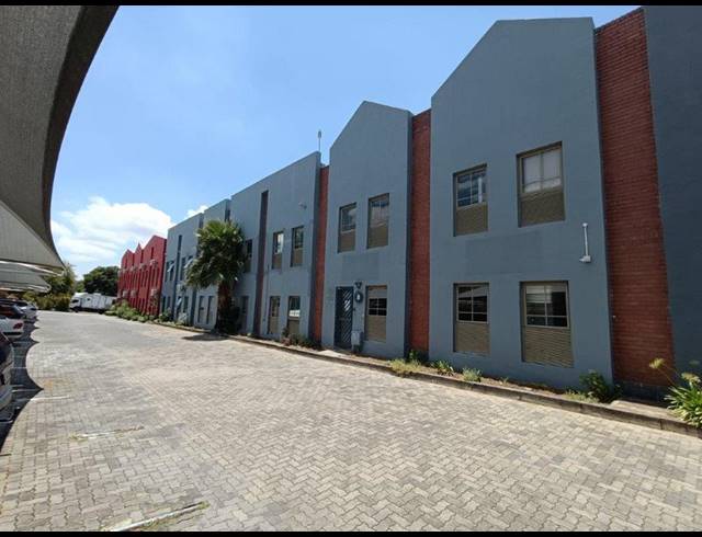 INDUSTRIAL PROPERTY TO RENT IN STRYDOM PARK